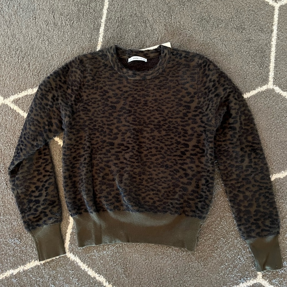 Zara Leopard Print Sweater